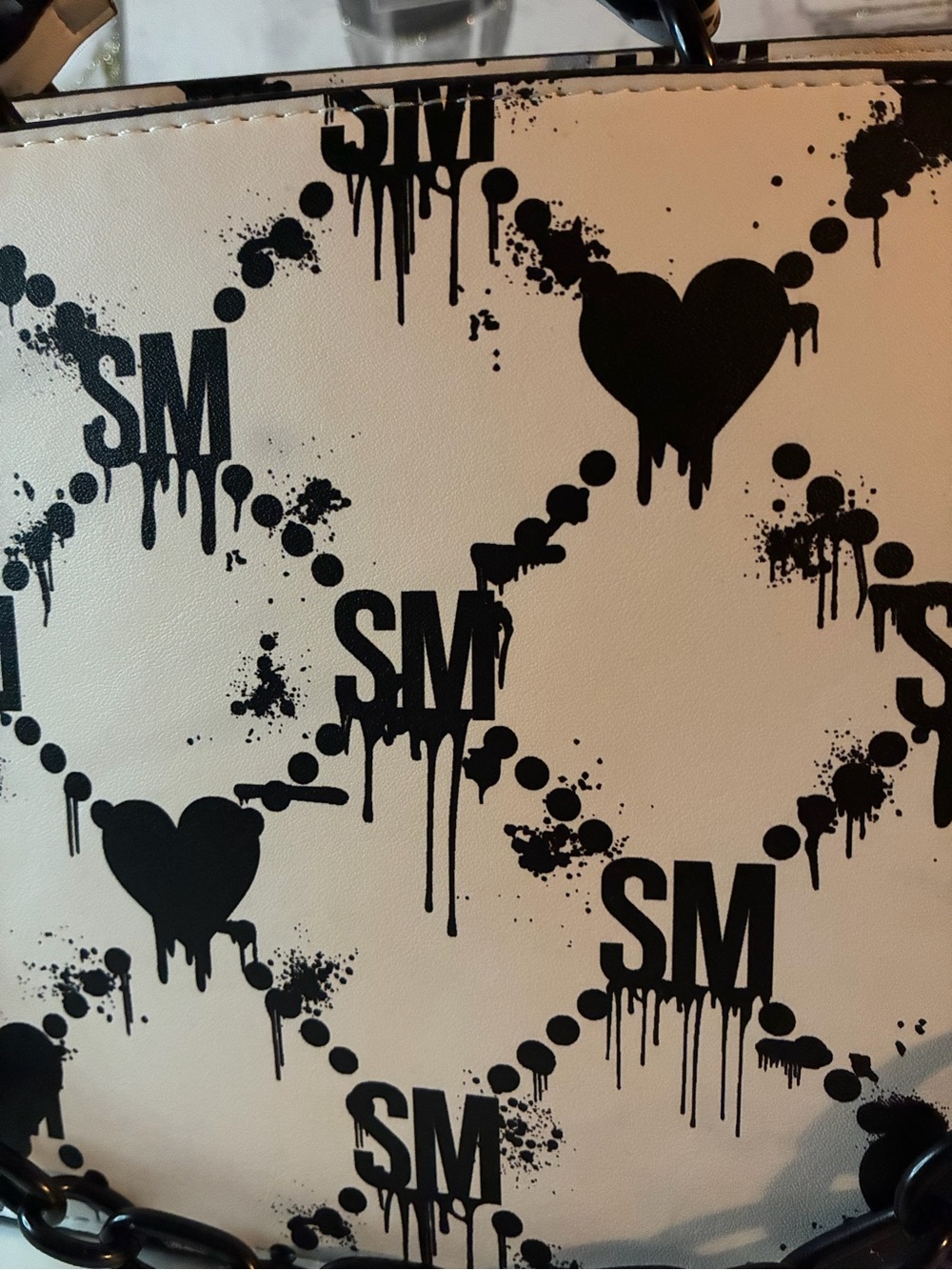 Steve Madden White & Black Halloween bag - Picture 6 of 6